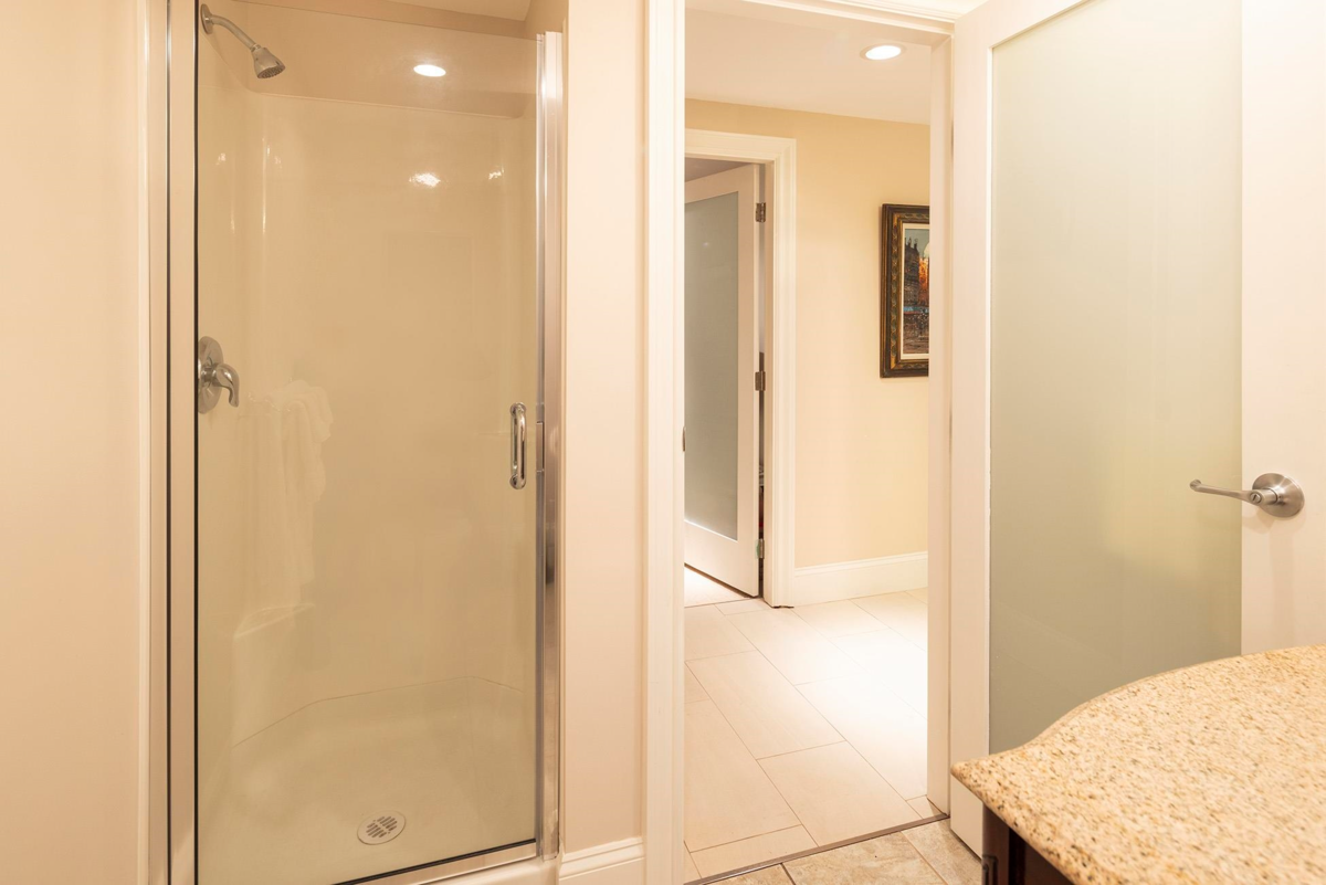 Outdoor Deck Photo of 19A 328 Taylor Way, West Vancouver, BC