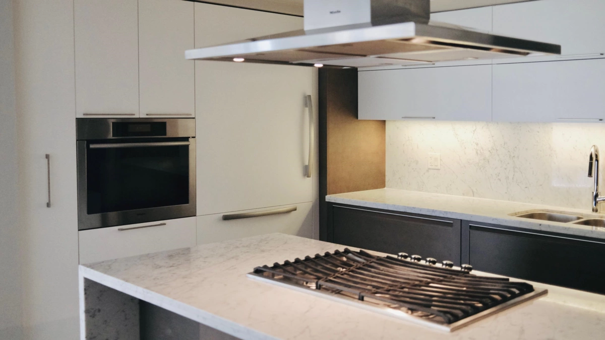 Kitchen Photo of 2005 8 Smithe Mews, Vancouver, BC