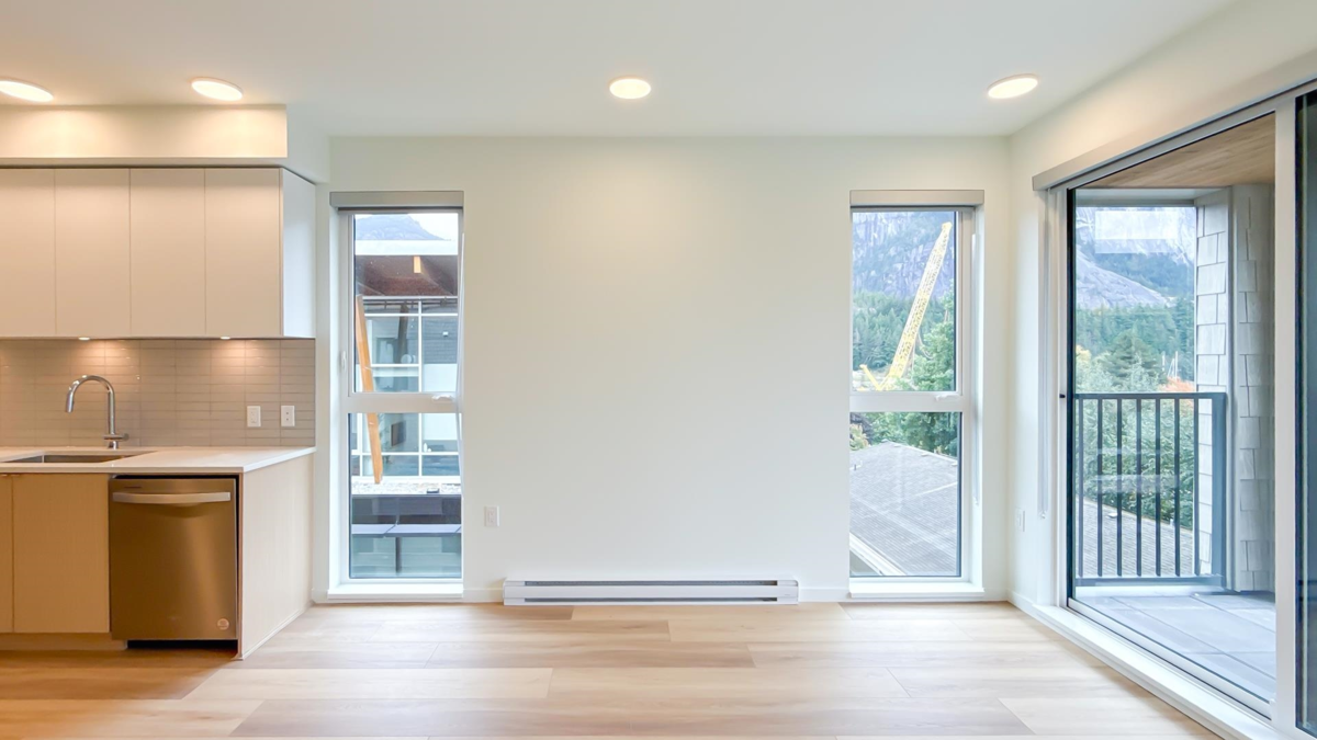 Dining Area Photo of 508 37994 Second Avenue, Squamish, BC