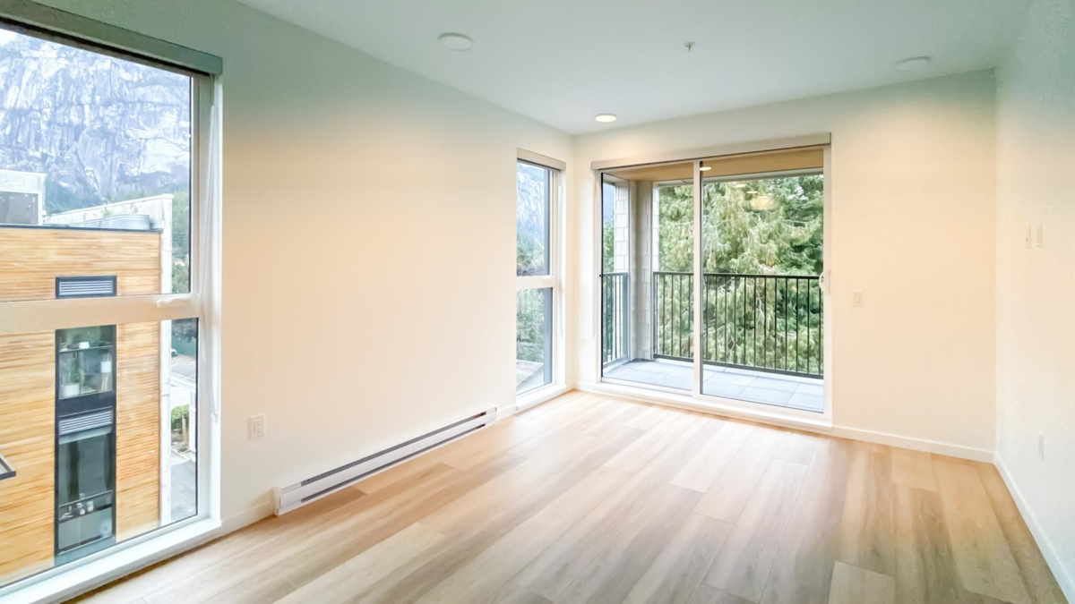 Family Room Photo of 508 37994 Second Avenue, Squamish, BC