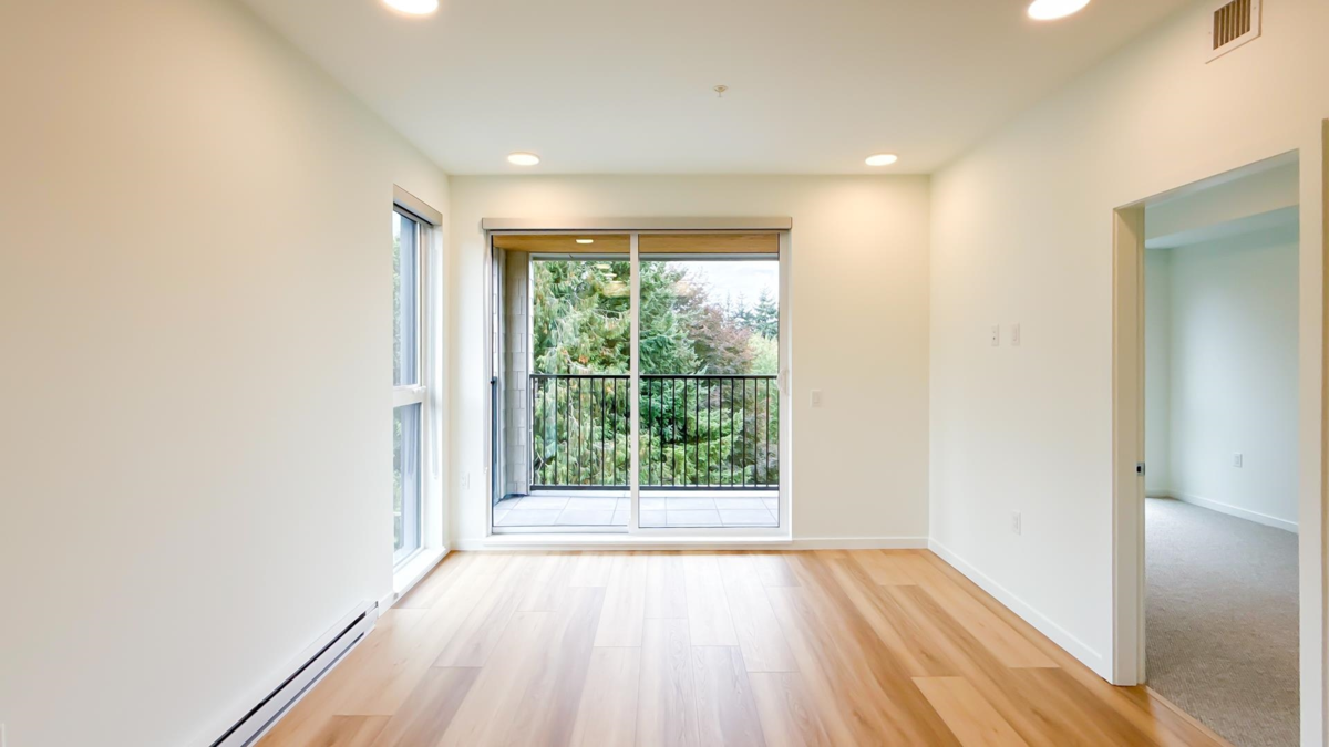 Living Room Photo of 508 37994 Second Avenue, Squamish, BC
