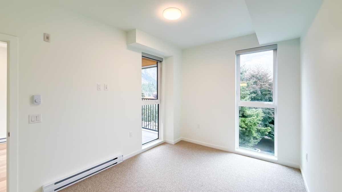 Primary Bathroom Photo of 508 37994 Second Avenue, Squamish, BC