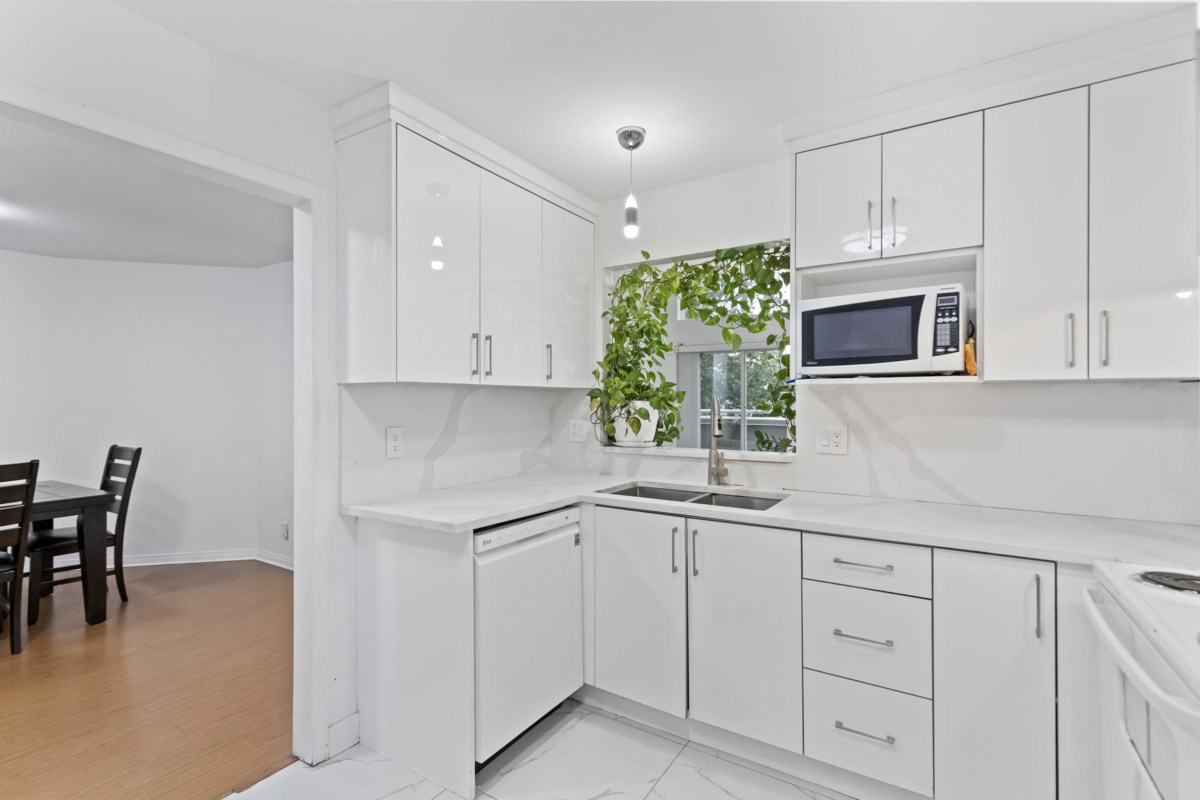 Bedroom 2 Photo of 404 12125 75a Avenue, Surrey, BC