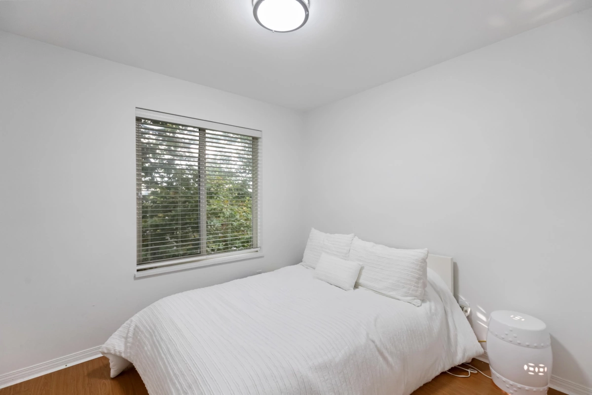 Powder Room Photo of 404 12125 75a Avenue, Surrey, BC