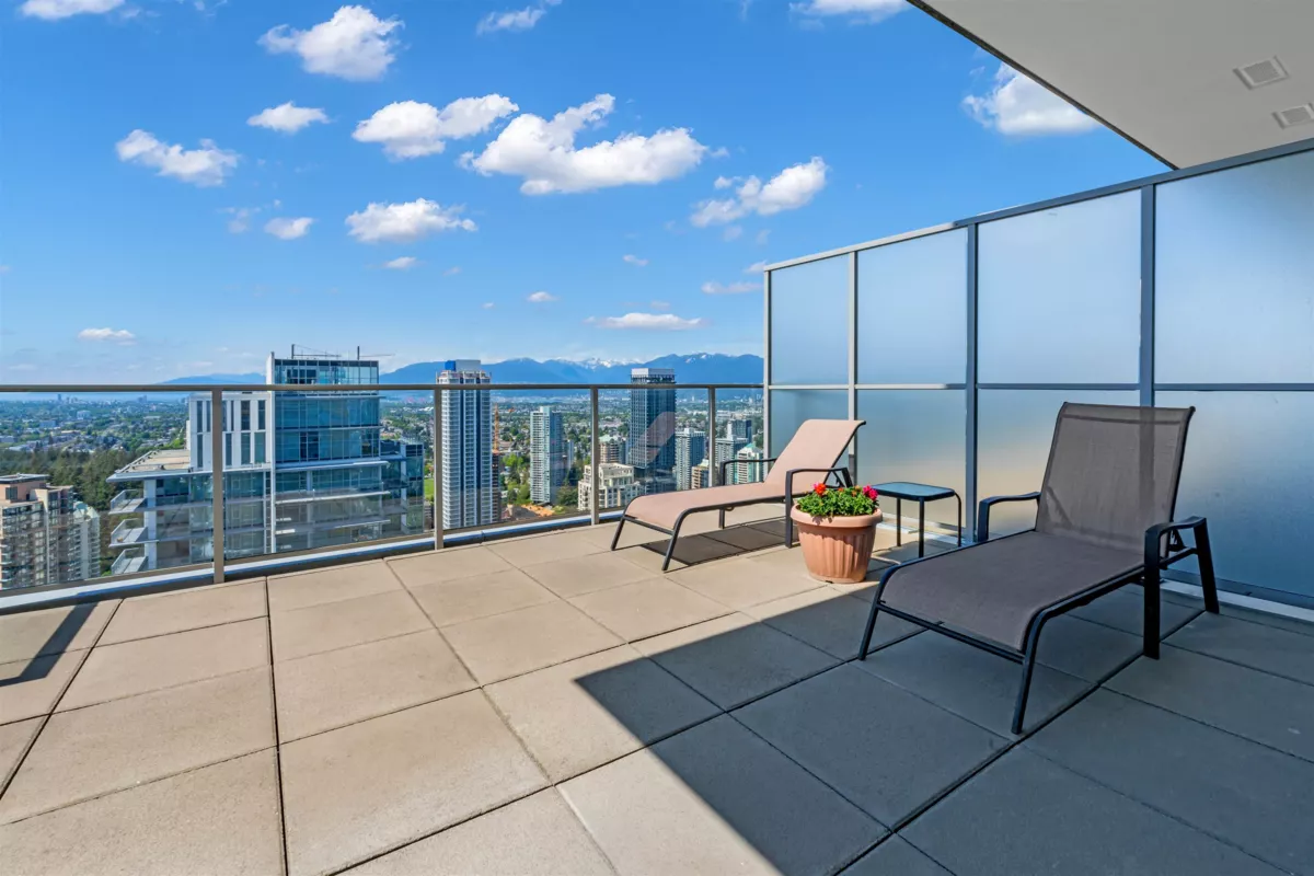 Entry Foyer Photo of 4003 6383 Mckay Avenue, Burnaby, BC