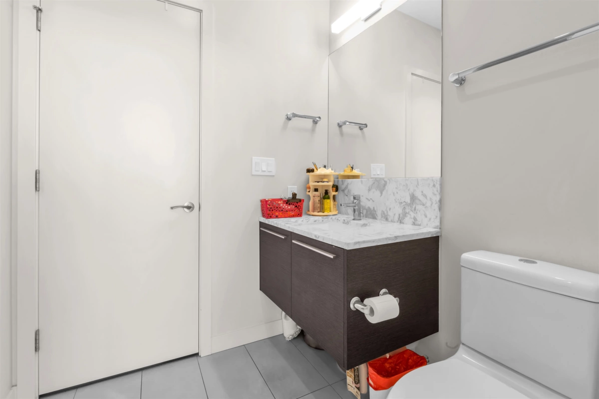 Mudroom Photo of 4003 6383 Mckay Avenue, Burnaby, BC