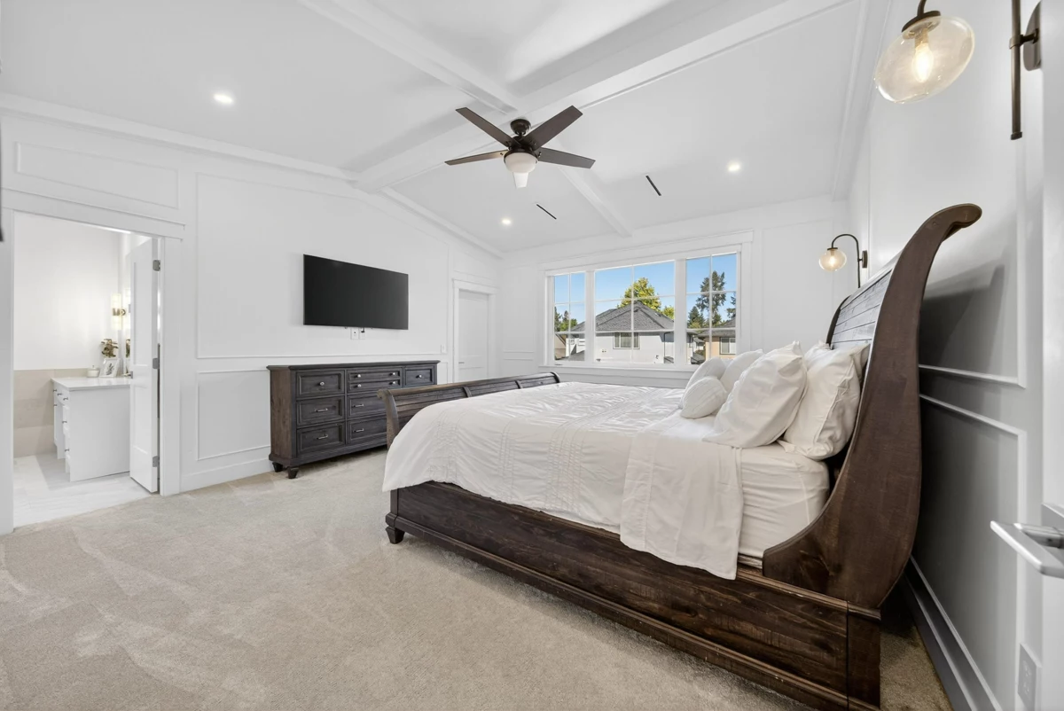 Laundry Room Photo of 16111 108 Avenue, Surrey, BC