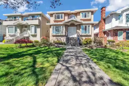 3919 Pine Street, Burnaby, BC, Burnaby — Single Family Residence for sale