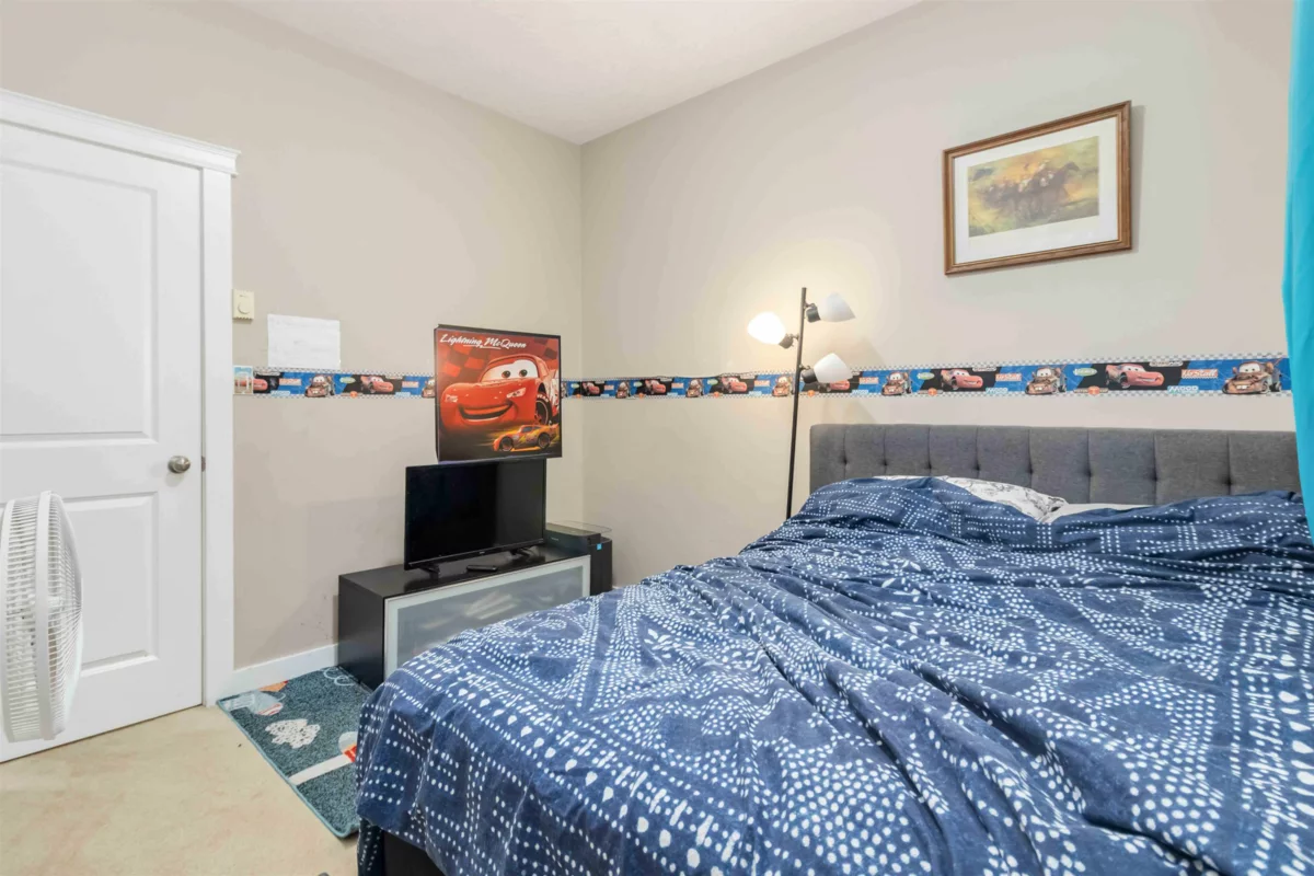 Aerial View of 909 Cavalcade Terrace, No City Value, BC