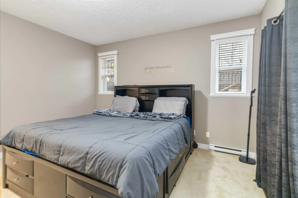 Garage Interior Photo of 909 Cavalcade Terrace, No City Value, BC