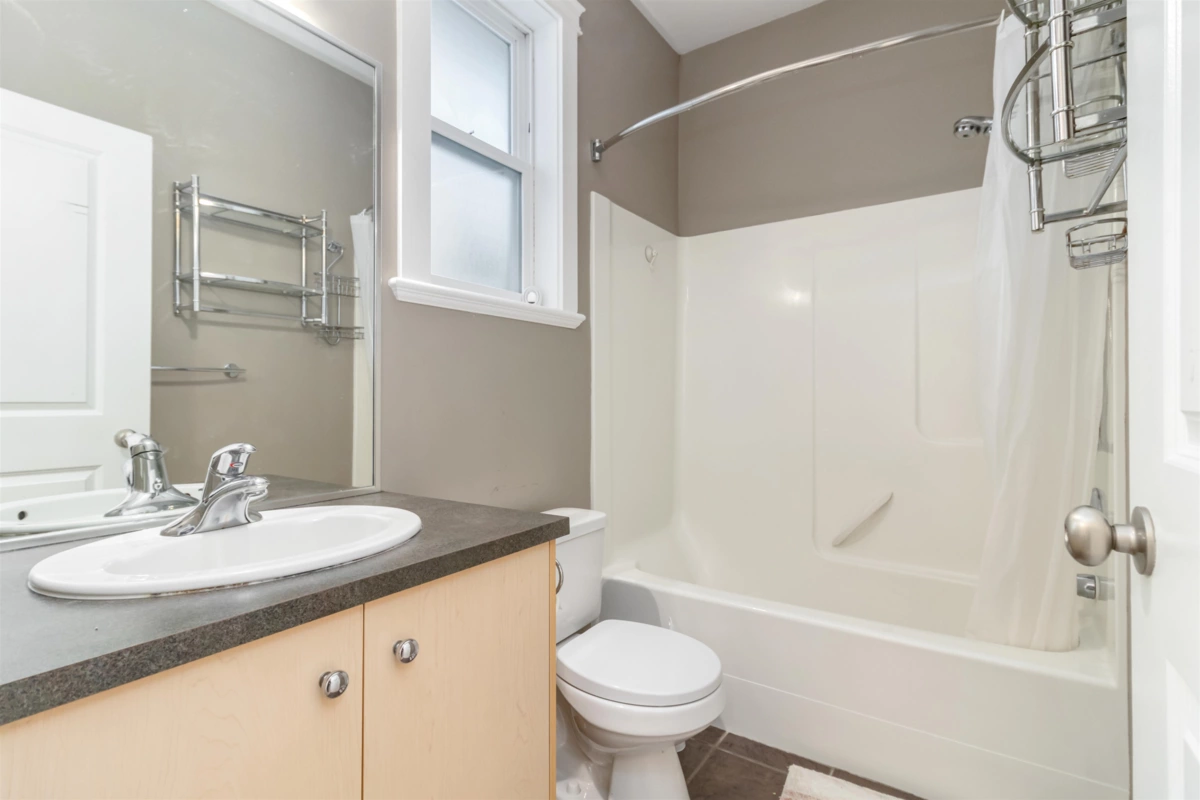 Garden / Landscaping Photo of 909 Cavalcade Terrace, No City Value, BC