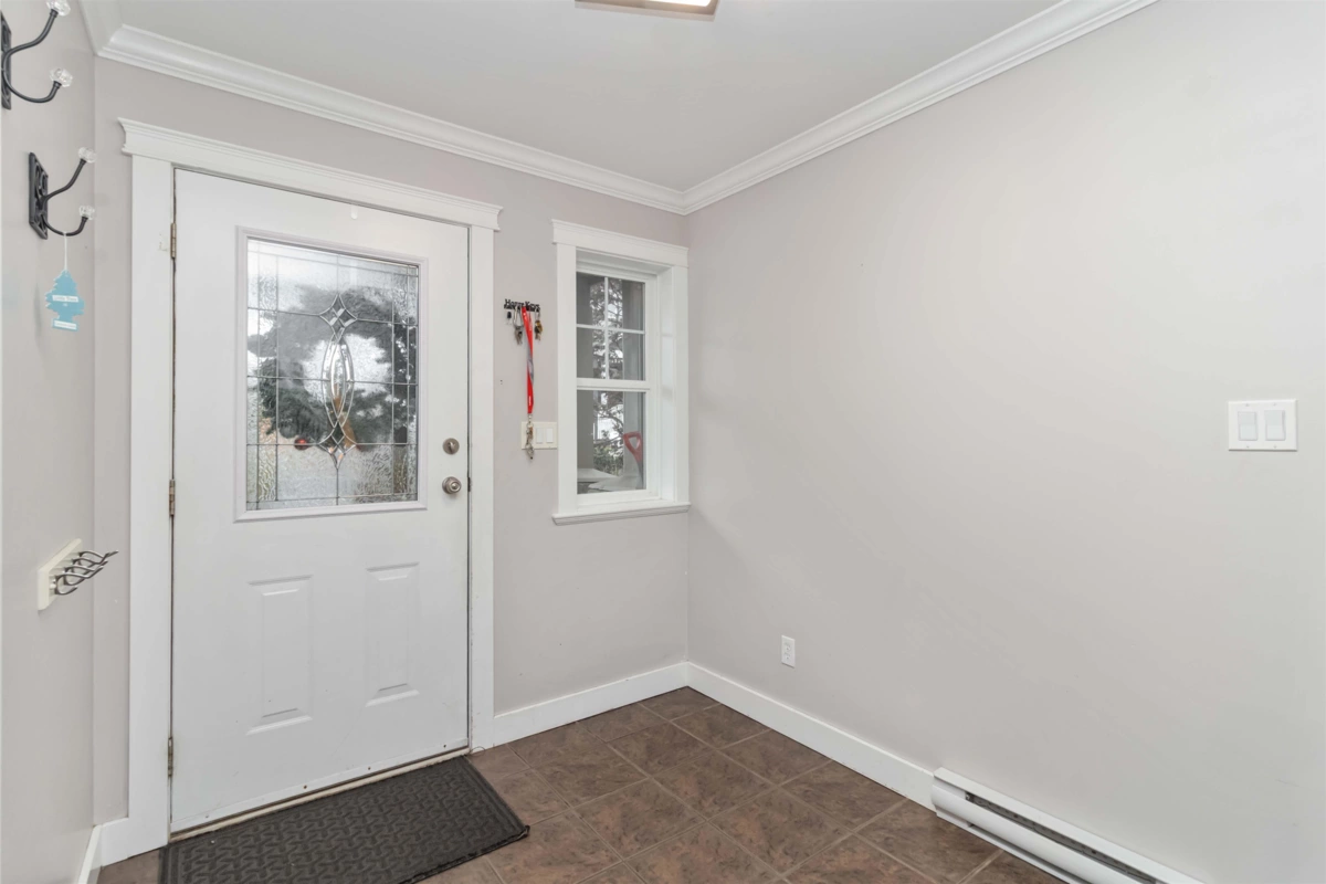 Kitchen Photo of 909 Cavalcade Terrace, No City Value, BC