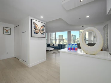 2005 1050 Burrard Street, Vancouver, BC, Vancouver — Apartment/Condo for sale
