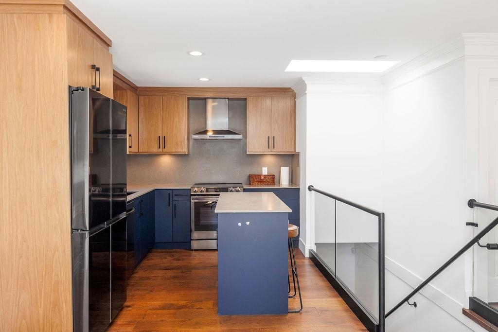 Basement Recreation Room Photo of 6033 Woodsworth Street, Burnaby, BC