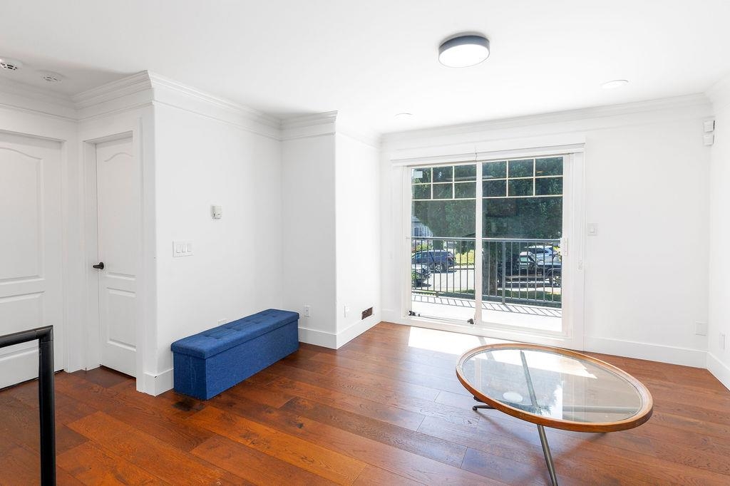 Breakfast Nook Photo of 6033 Woodsworth Street, Burnaby, BC