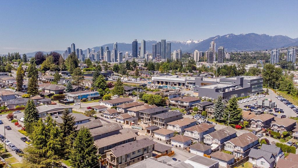 Family Room Photo of 6033 Woodsworth Street, Burnaby, BC