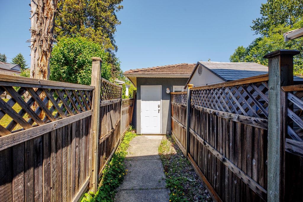 Fitness Center Photo Near 6033 Woodsworth Street, Burnaby, BC