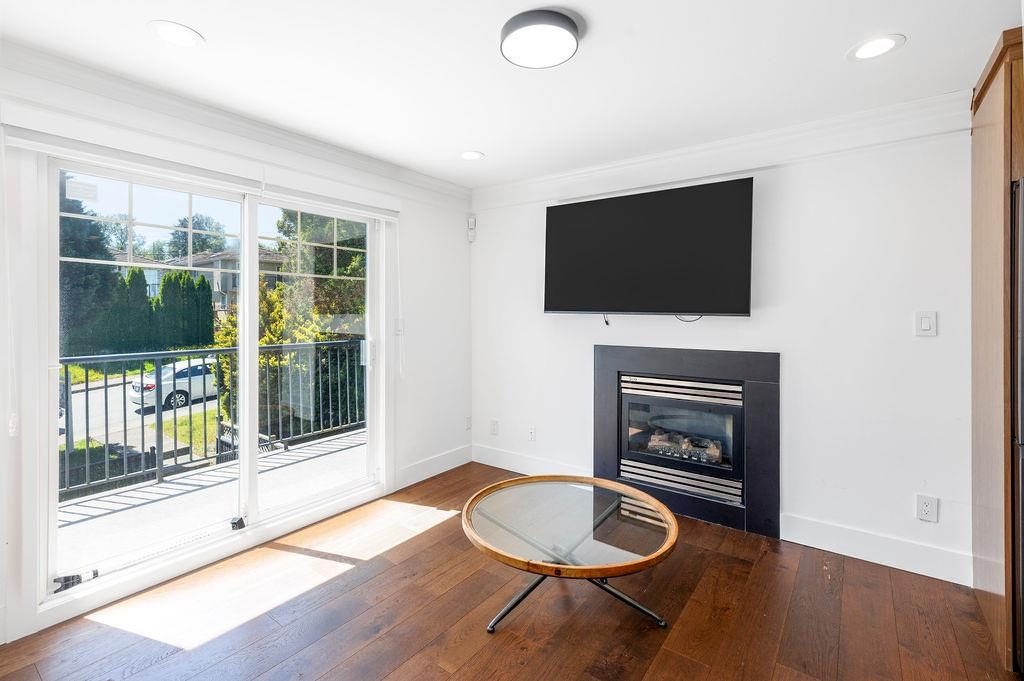 Hallway Photo of 6033 Woodsworth Street, Burnaby, BC