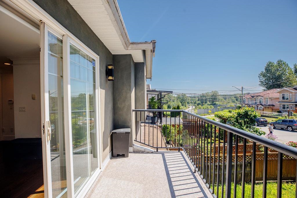 Walk-In Closet Photo of 6033 Woodsworth Street, Burnaby, BC