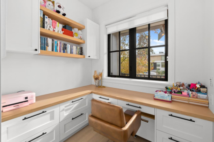 Powder Room Photo of 3363 W 15th Avenue, Vancouver, BC