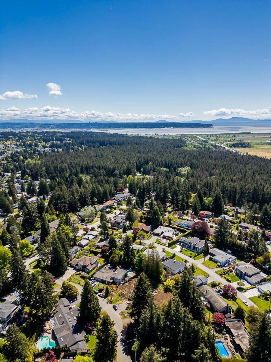 Walk-In Closet Photo of 6571 Lambert Crescent, Delta, BC