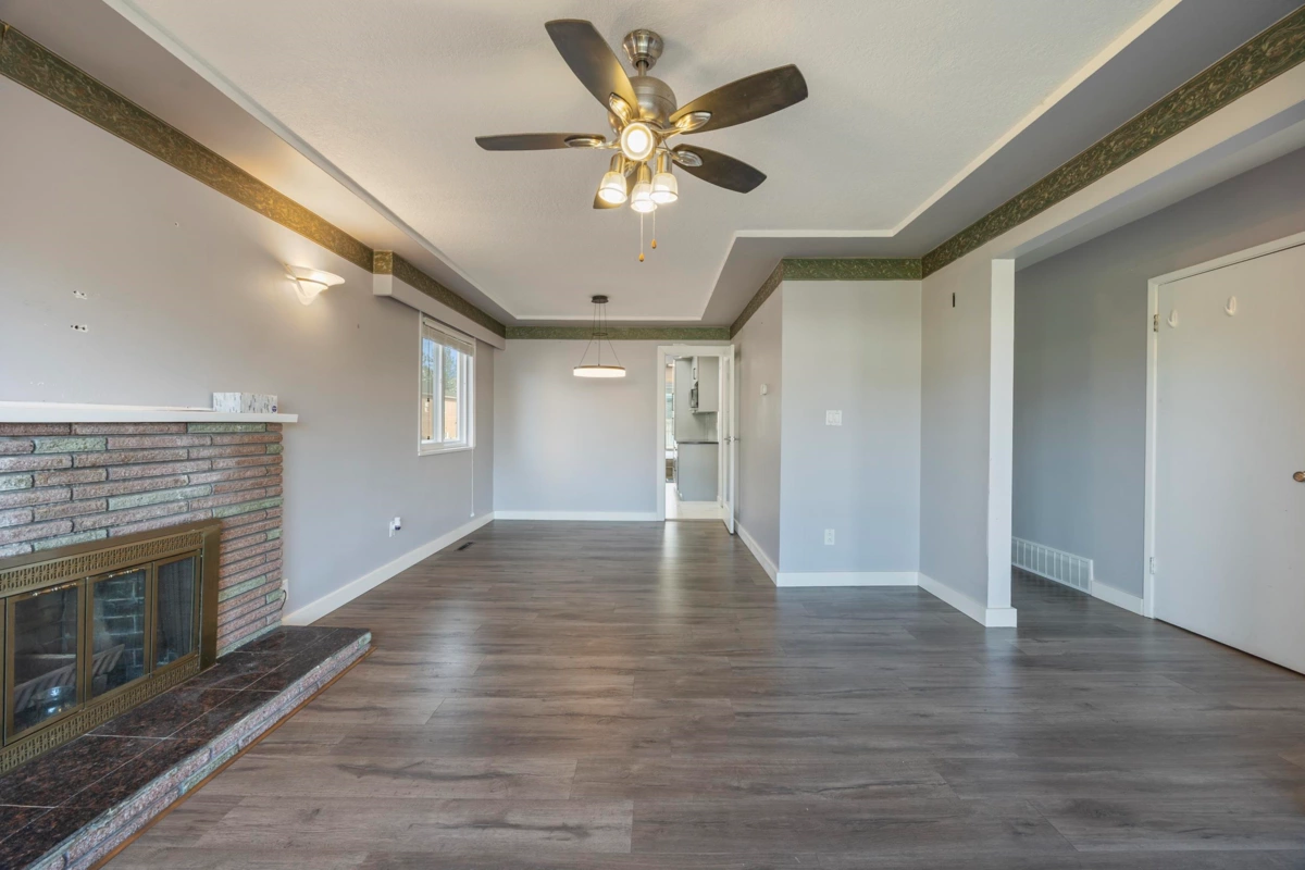 Breakfast Nook Photo of 6732 Imperial Street, Burnaby, BC