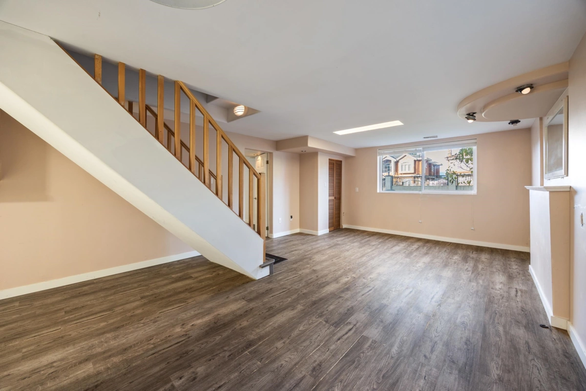 Mudroom Photo of 6732 Imperial Street, Burnaby, BC