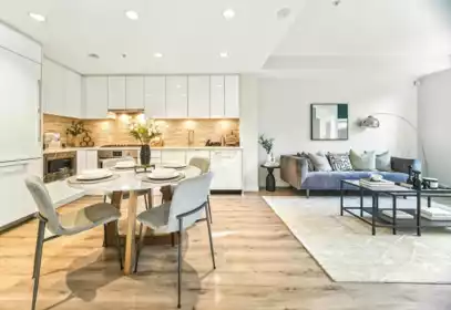 109 9233 Odlin Road, Richmond, BC, Richmond — Apartment/Condo for sale