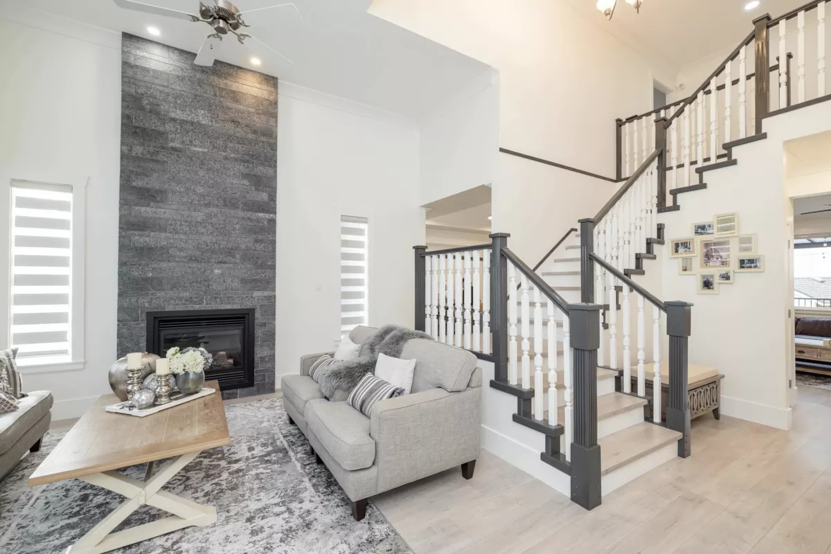 Walk-In Closet Photo of 6477 189 Street, Surrey, BC