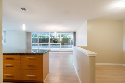 403 2225 SW Holdom Avenue, Burnaby, BC, Burnaby — Apartment/Condo for sale