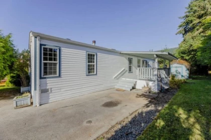 96 1413 Sunshine Coast Highway, Gibsons, BC, Gibsons — Manufactured Home for sale