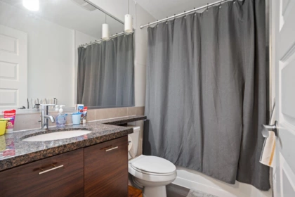 Guest Bathroom Photo of 32 6299 144 Street, Surrey, BC