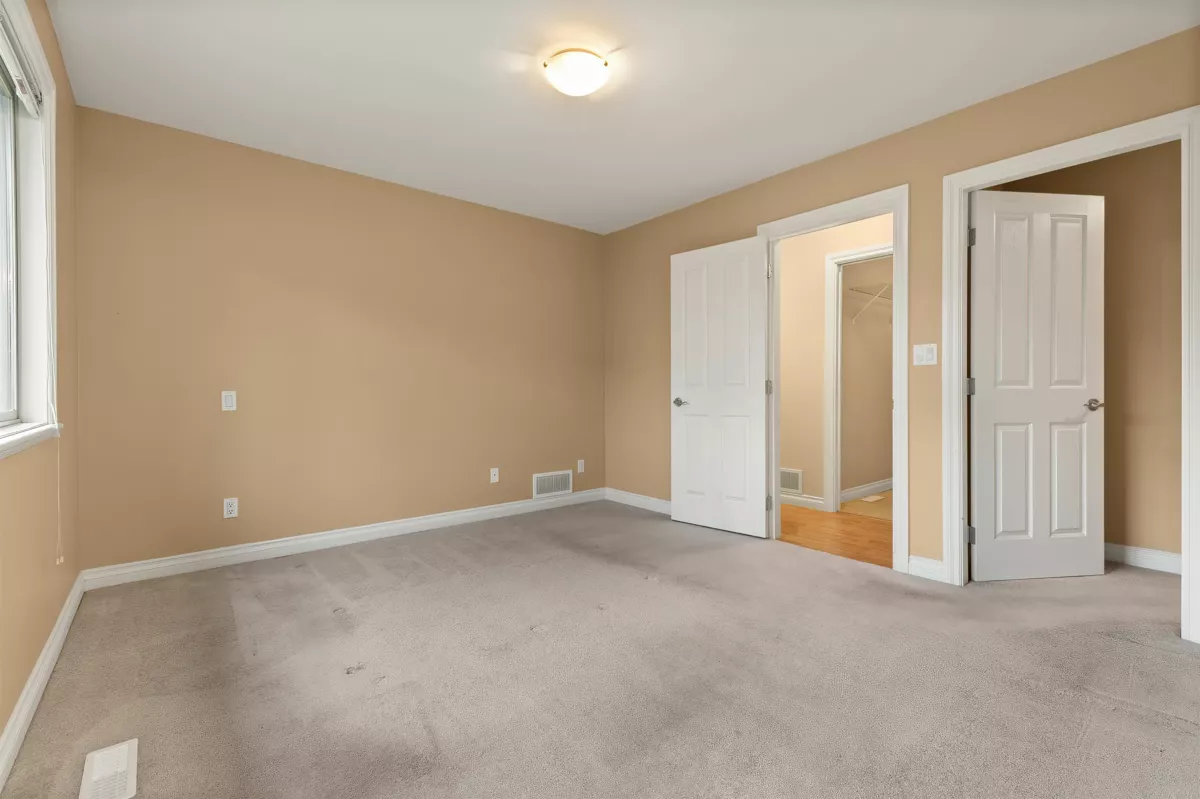 Backyard Photo of 222 46000 Thomas Road, Chilliwack, BC