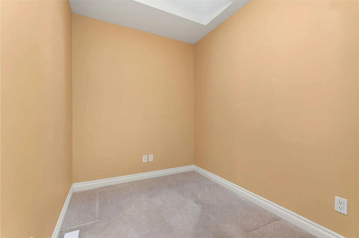 Hot Tub / Spa Photo of 222 46000 Thomas Road, Chilliwack, BC