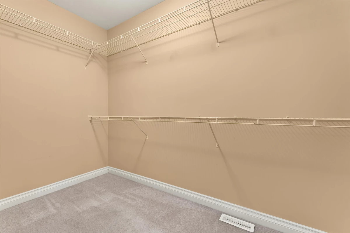 Swimming Pool Photo of 222 46000 Thomas Road, Chilliwack, BC