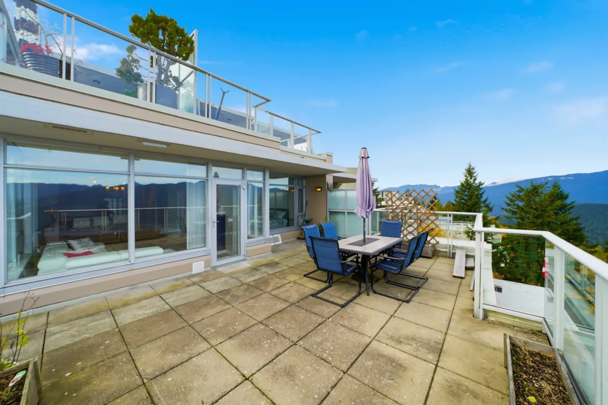 Basement Recreation Room Photo of 1107 9266 University Crescent, Burnaby, BC