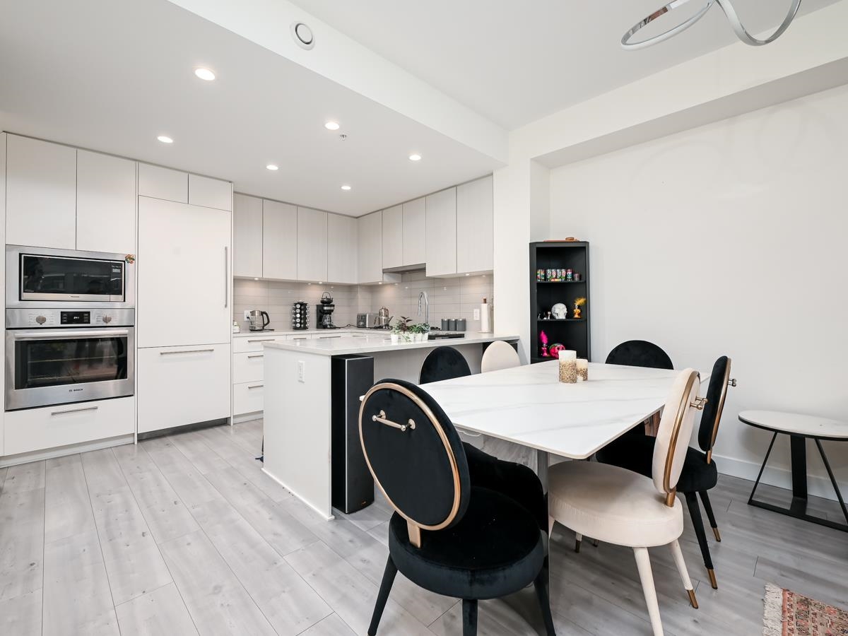 Pantry Photo of 120 2035 Glenaire Drive, North Vancouver, BC