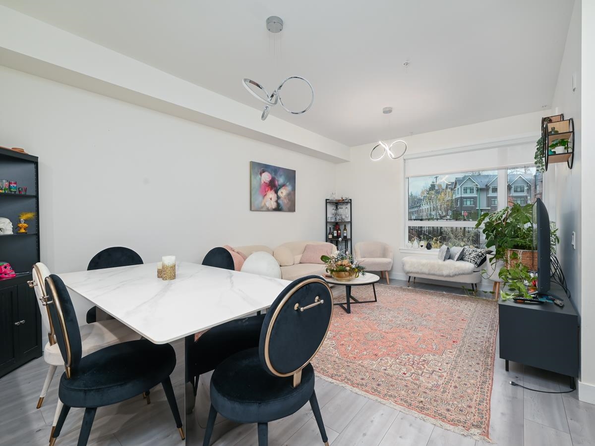 Primary Bathroom Photo of 120 2035 Glenaire Drive, North Vancouver, BC