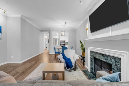 217 7633 St. Albans Road, Richmond, BC, Richmond — Apartment/Condo for sale