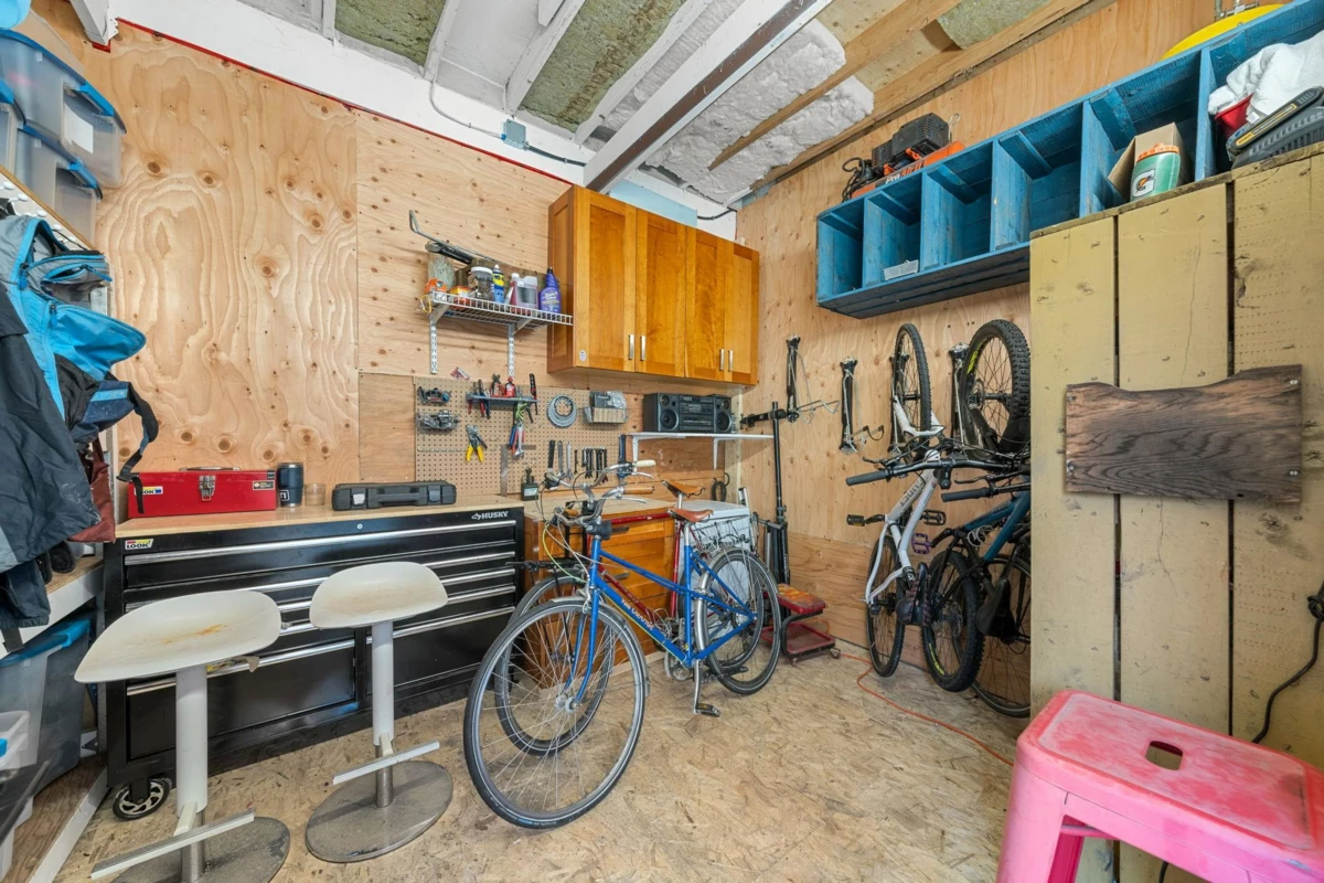 Office / Den Photo of 2052 Capilano Road, North Vancouver, BC