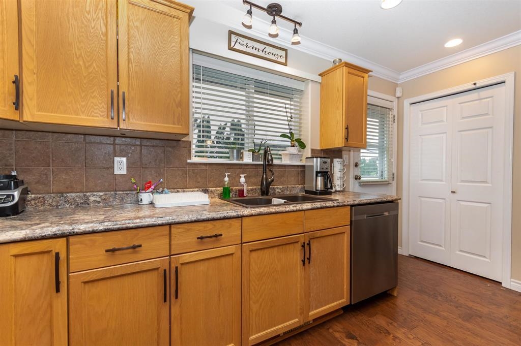 Breakfast Nook Photo of 7324 Prasmount Place, Agassiz, BC