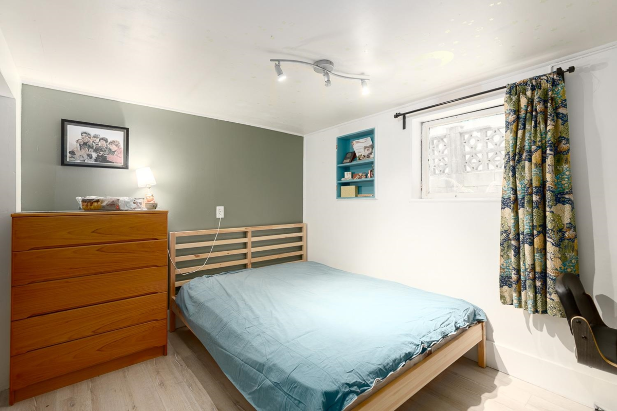 Bedroom 3 Photo of 928 E 17th Avenue, Vancouver, BC