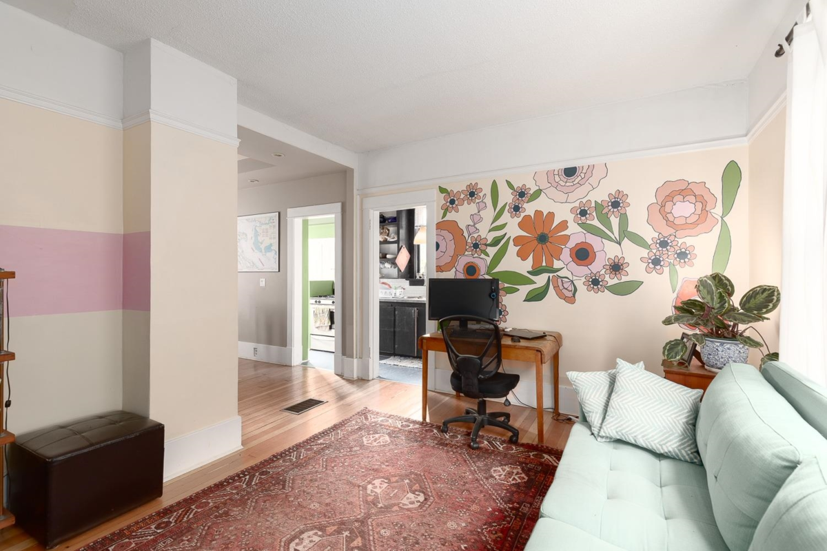 Kitchen Photo of 928 E 17th Avenue, Vancouver, BC