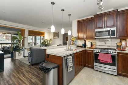 320 32445 Simon Avenue, Abbotsford, BC