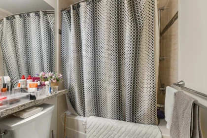 Walk-In Closet Photo of 320 32445 Simon Avenue, Abbotsford, BC