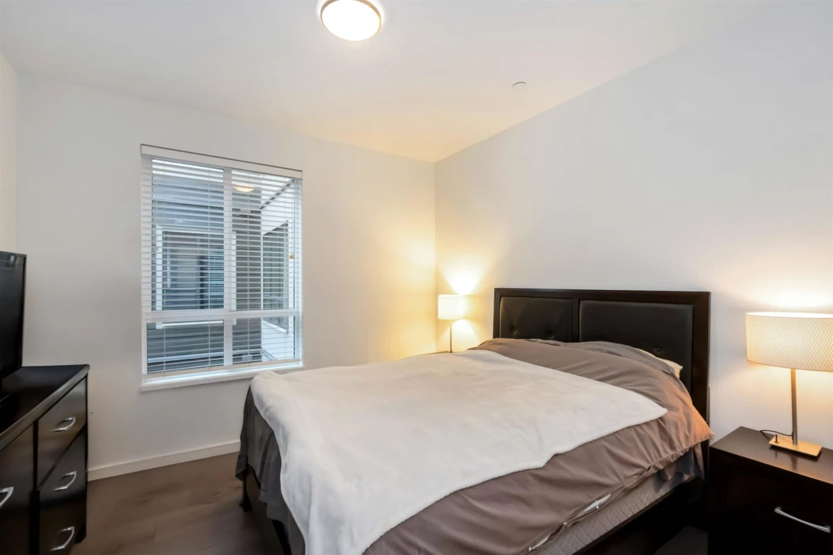 Basement Recreation Room Photo of 401 33540 Mayfair Avenue, Abbotsford, BC