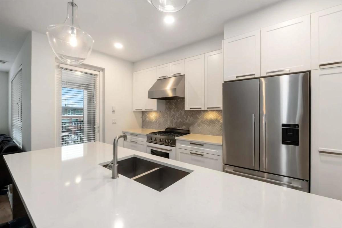 Breakfast Nook Photo of 401 33540 Mayfair Avenue, Abbotsford, BC