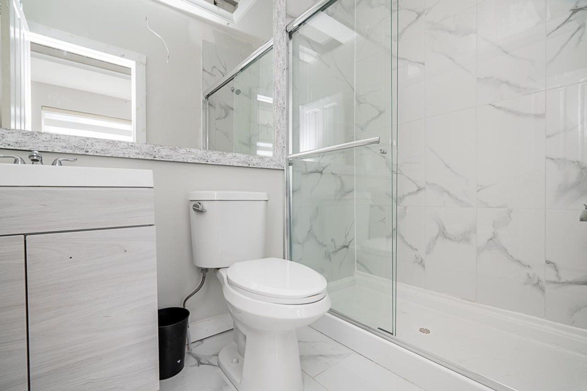 Basement Recreation Room Photo of 12399 80a Avenue, Surrey, BC