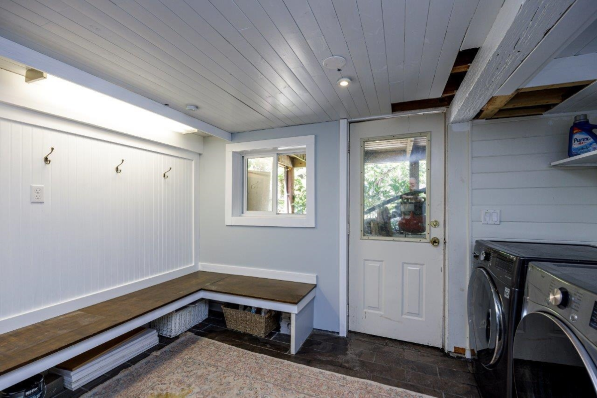 Laundry Room Photo of 1108 Lenora Road, Bowen Island, BC