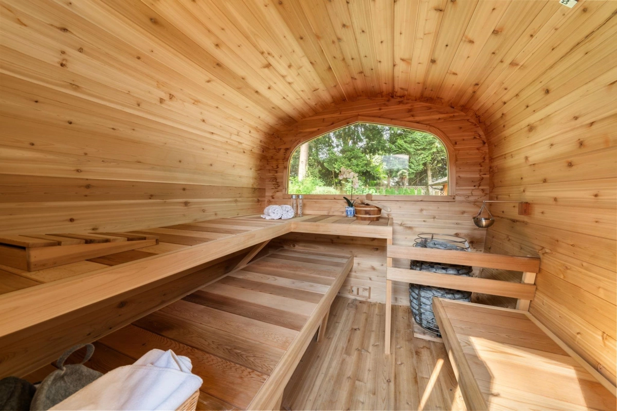 Garden / Landscaping Photo of 2540 Boswell Avenue, North Vancouver, BC